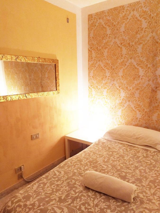 Two Steps From Rialto Bridge Otel Venedik Dış mekan fotoğraf